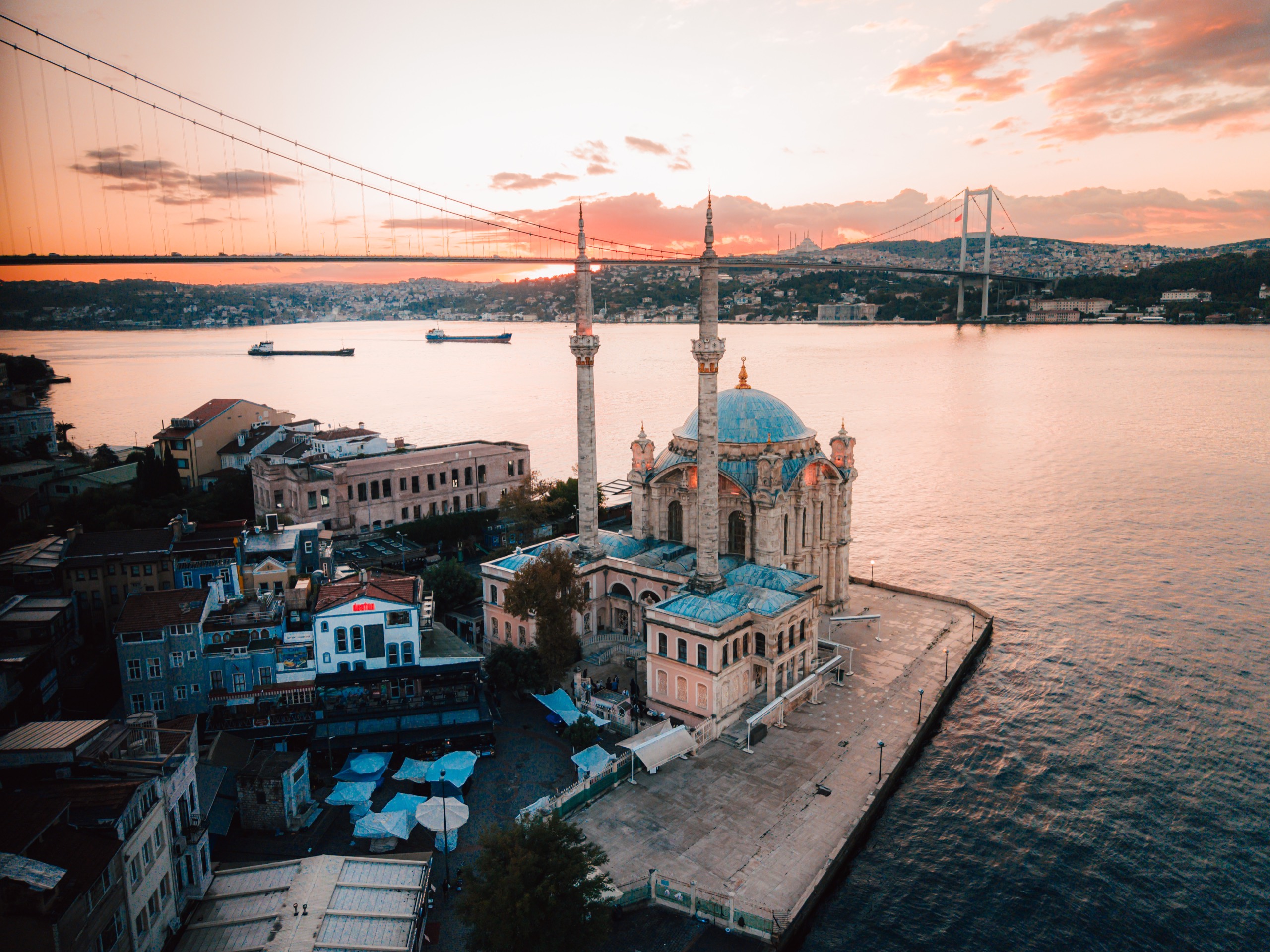 Istanbul, Türkiye photography by Spenser Sembrat